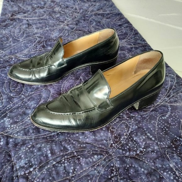 Gently worn Ann Taylor heeled loafers, 7.5 - Picture 3 of 8